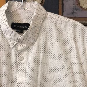 Lightweight men’s button down